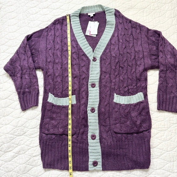 LuLaRoe Lucille Cable Knit Oversized Cardigan M Sweater Preppy Academia Cozy NEW - Picture 5 of 12